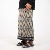 Sarung Cendana Premium Dobby Rayon Goyor Black Series Motif DRGBS3 - Gambar 3