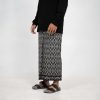 Sarung Cendana Premium Dobby Rayon Goyor Black Series Motif DRGBS7 - Gambar 3